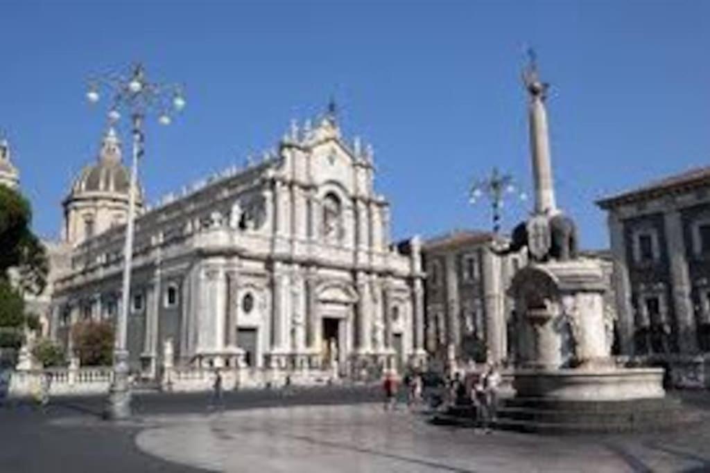 Sweet Home Apartment City Center Catania Exterior photo
